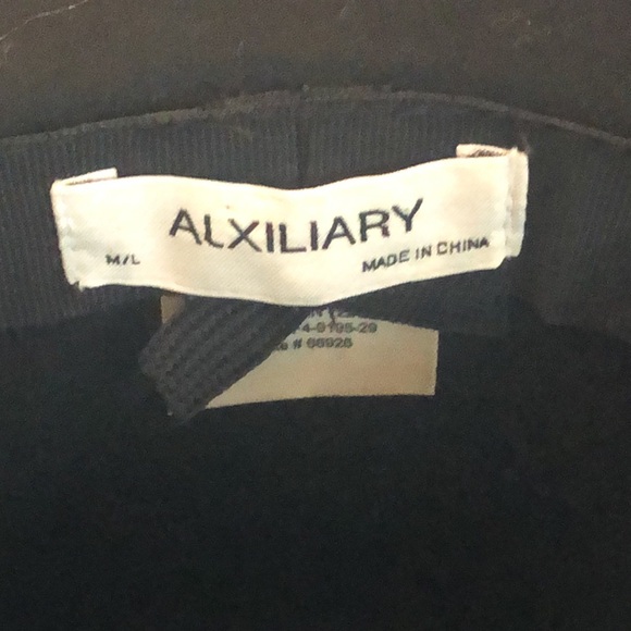 Auxiliary 100% wool hat❤️ - Picture 4 of 7